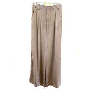 [Alice & Olivia] Grey Wide Leg Dress Pants